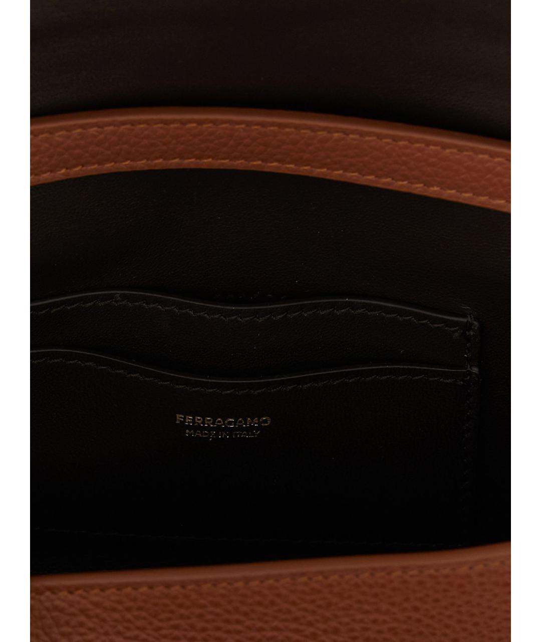 FERRAGAMO Коричневая кожаная сумка через плечо, фото 4