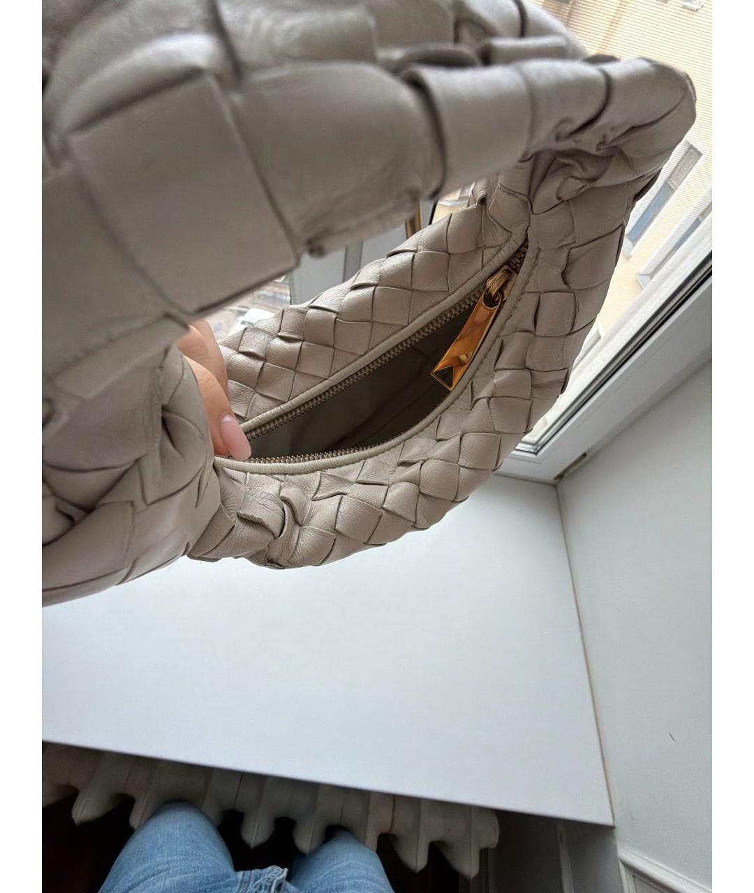 BOTTEGA VENETA Белая кожаная сумка с короткими ручками, фото 4