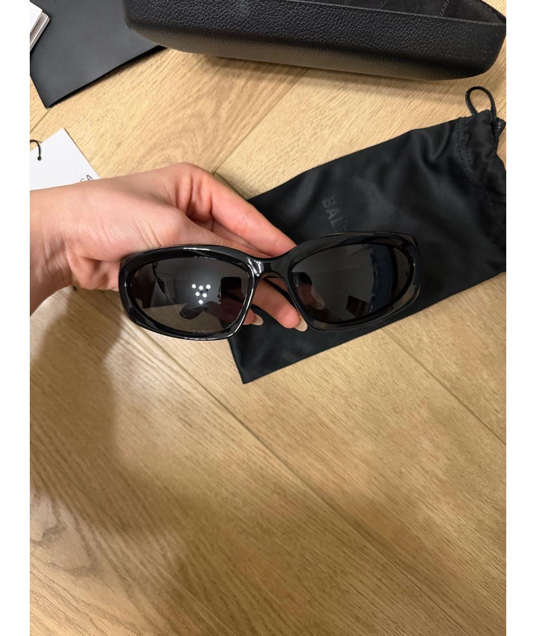 BALENCIAGA Черные пластиковые солнцезащитные очки, фото 4