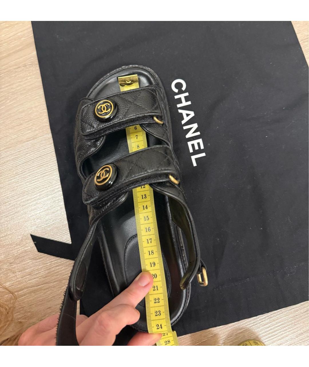 CHANEL Черные кожаные сандалии, фото 7