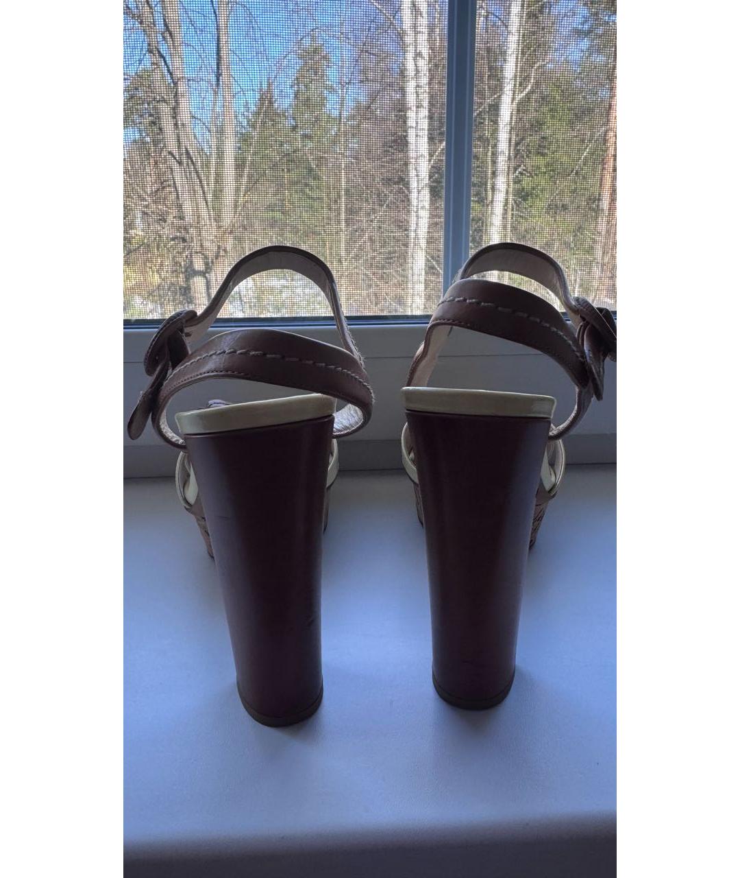 PRADA Бежевые кожаные босоножки, фото 4