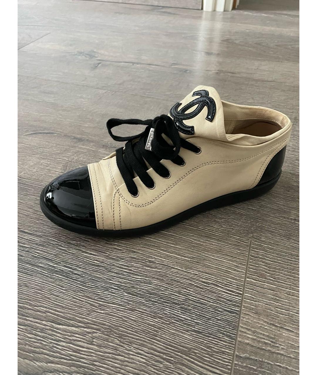 CHANEL Бежевые кожаные ботинки, фото 2