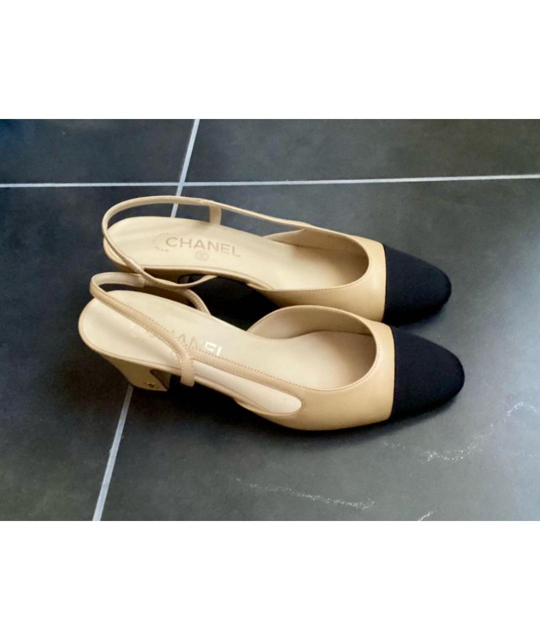 CHANEL Бежевые кожаные туфли, фото 2