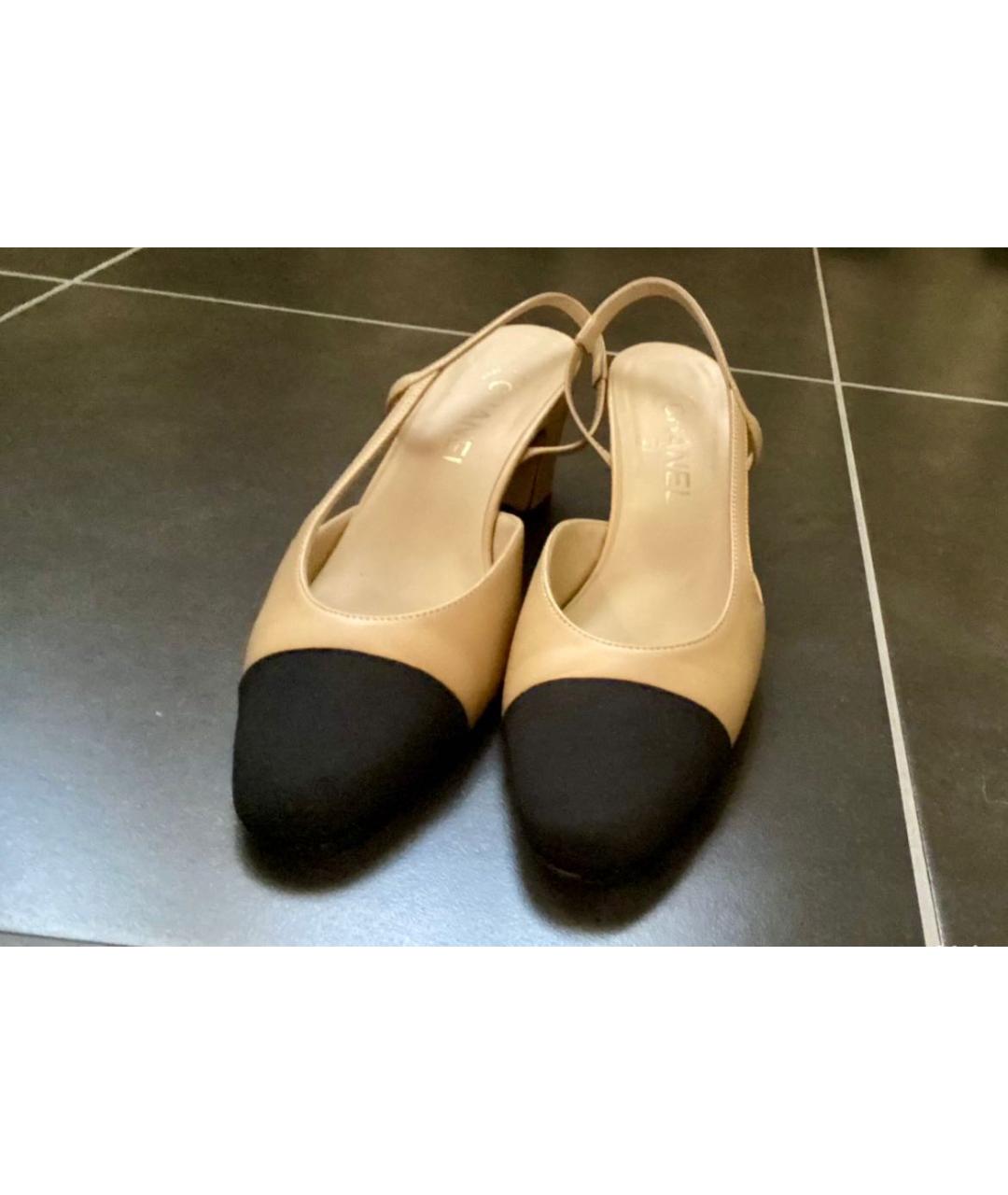 CHANEL Бежевые кожаные туфли, фото 3