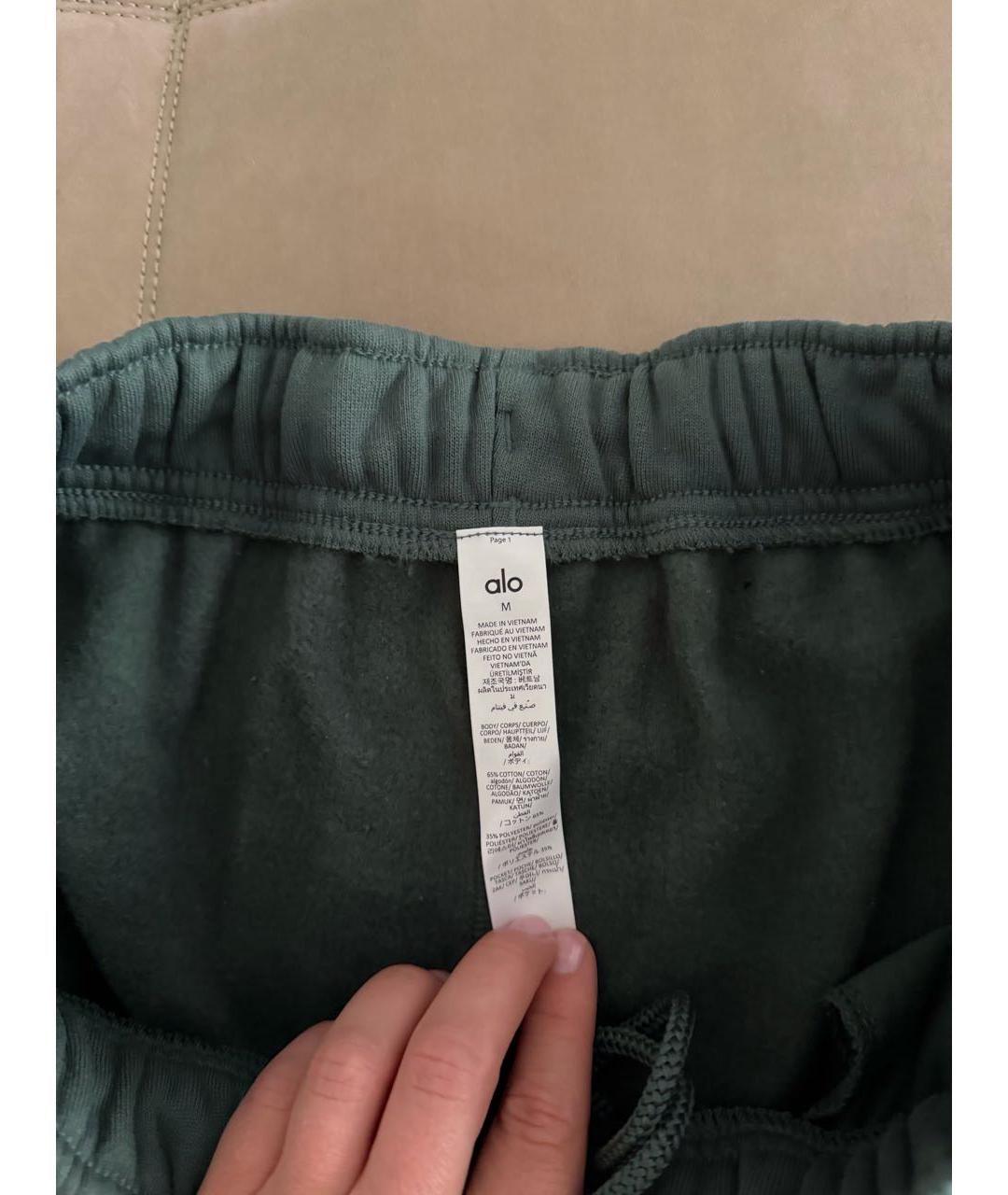 ALO YOGA Зеленые хлопковые спортивные брюки и шорты, фото 4