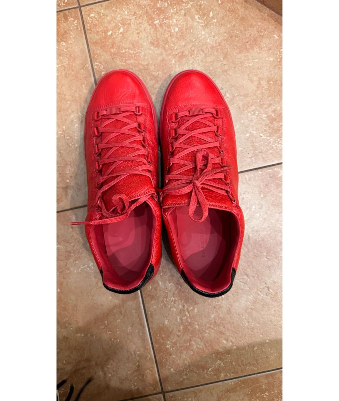 BALENCIAGA Красные кожаные низкие кроссовки / кеды, фото 3