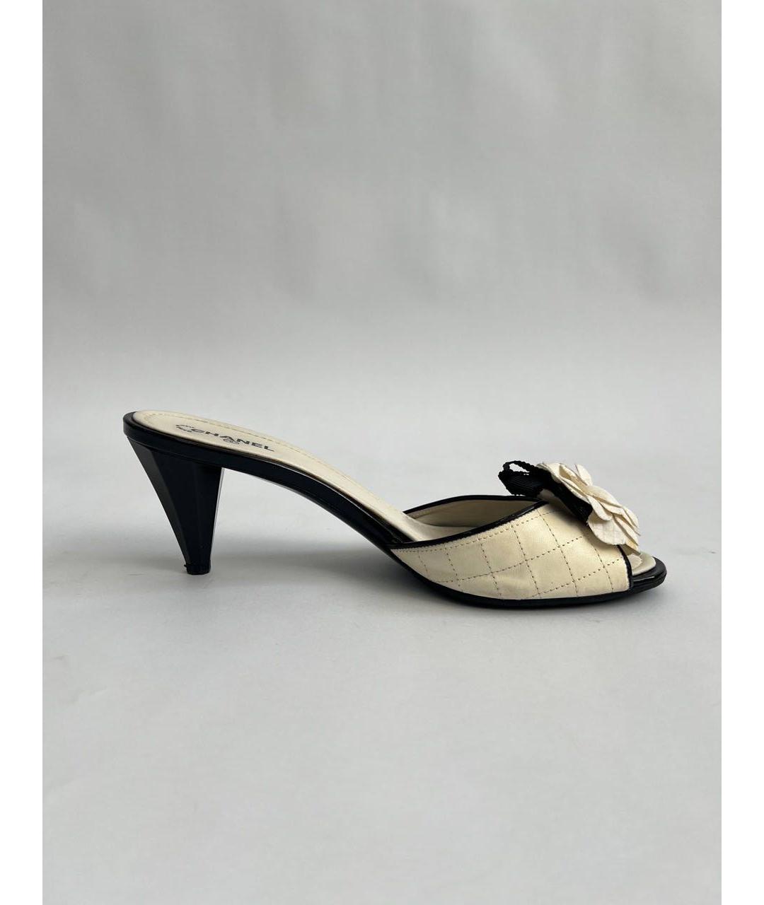 CHANEL Белые кожаные мюли, фото 9