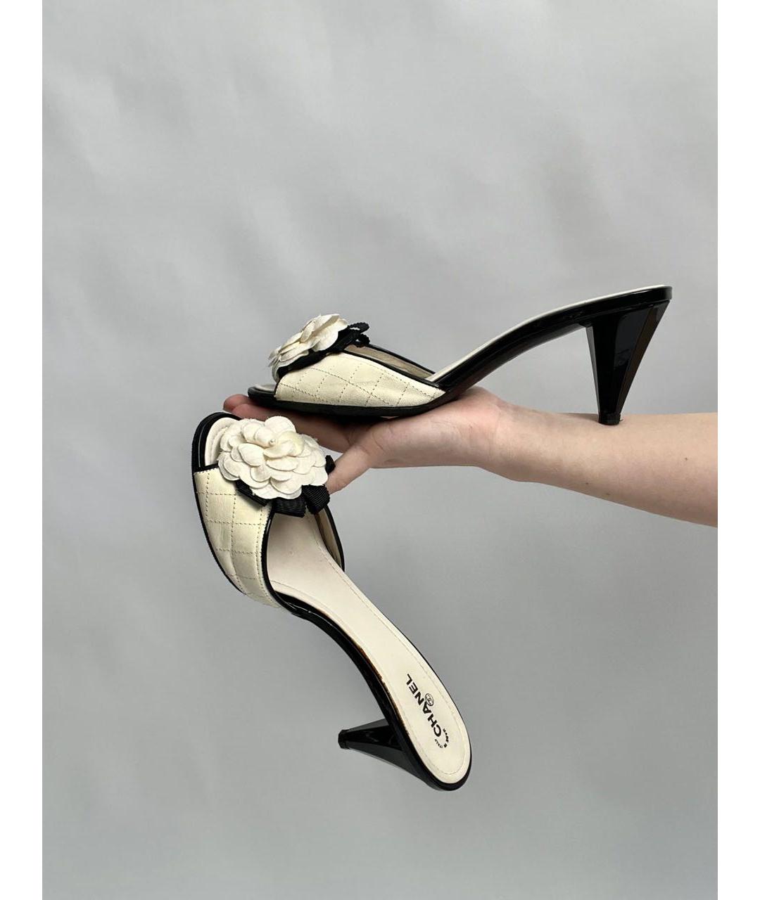 CHANEL Белые кожаные мюли, фото 7