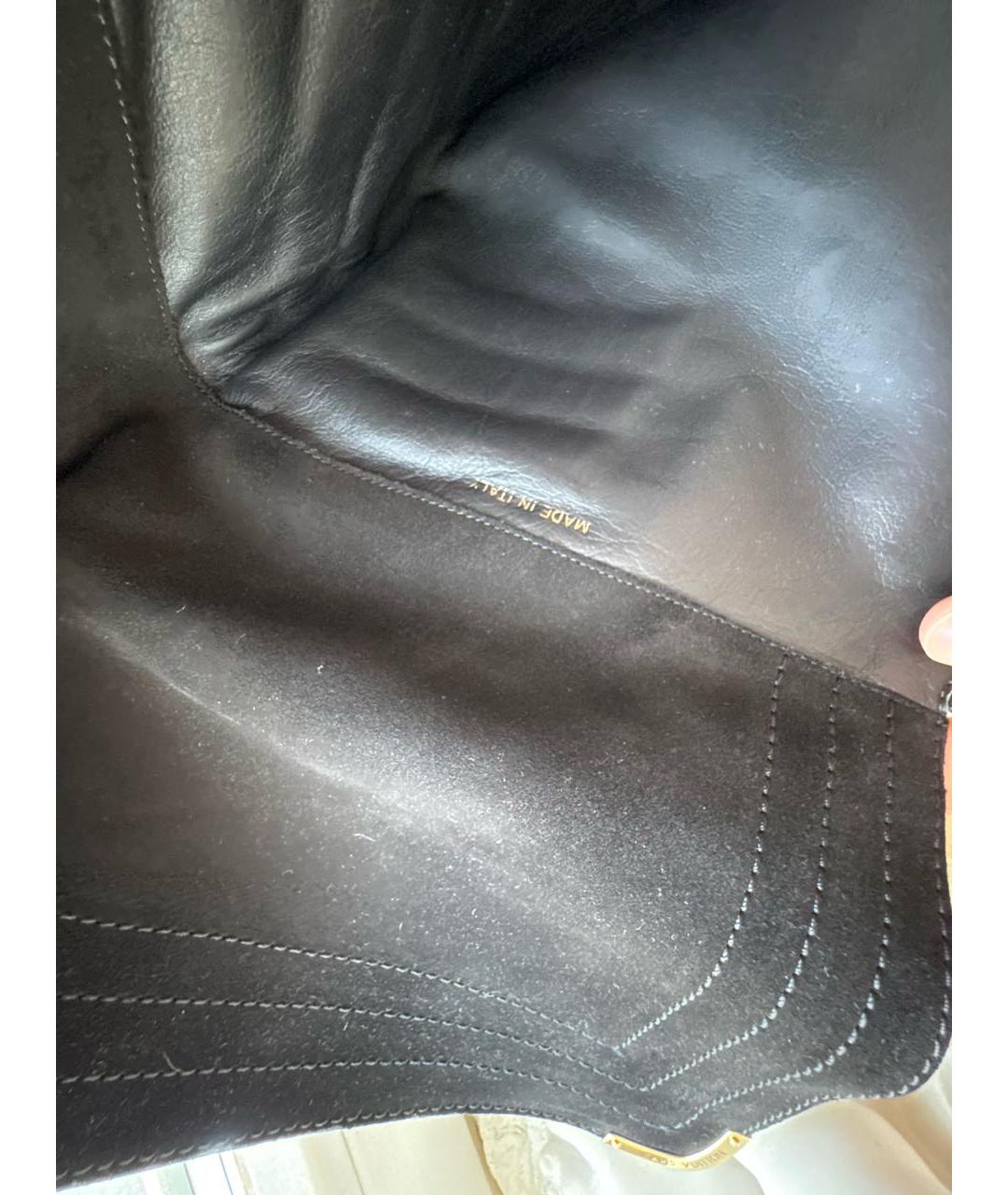 LOUIS VUITTON Черные замшевые ботфорты, фото 7