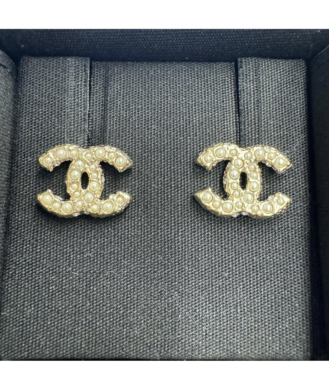 CHANEL Белые латунные серьги, фото 2