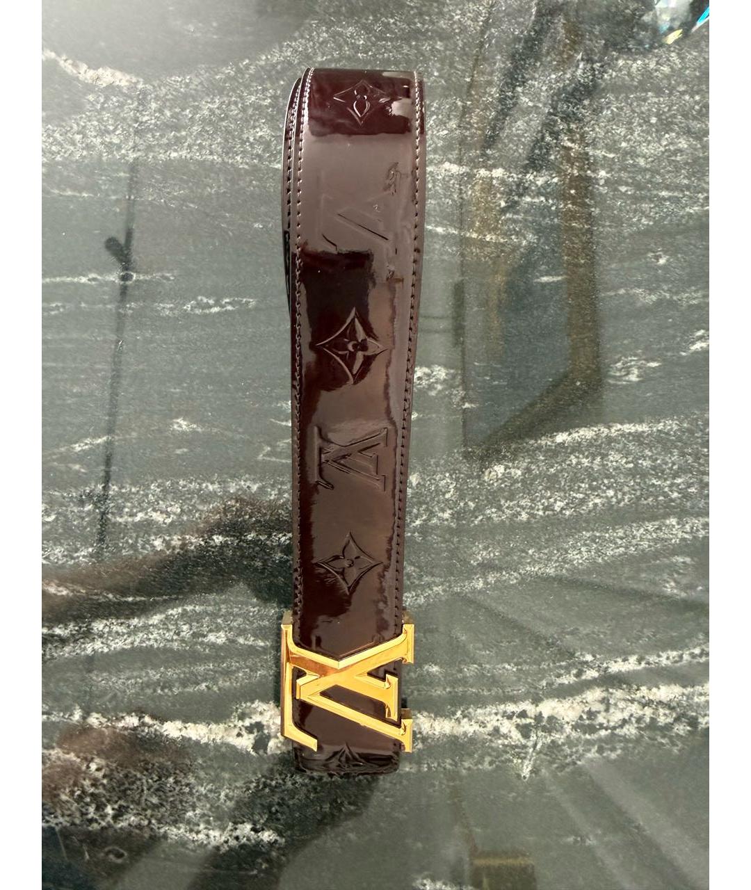 LOUIS VUITTON Бордовый ремень из лакированной кожи, фото 3