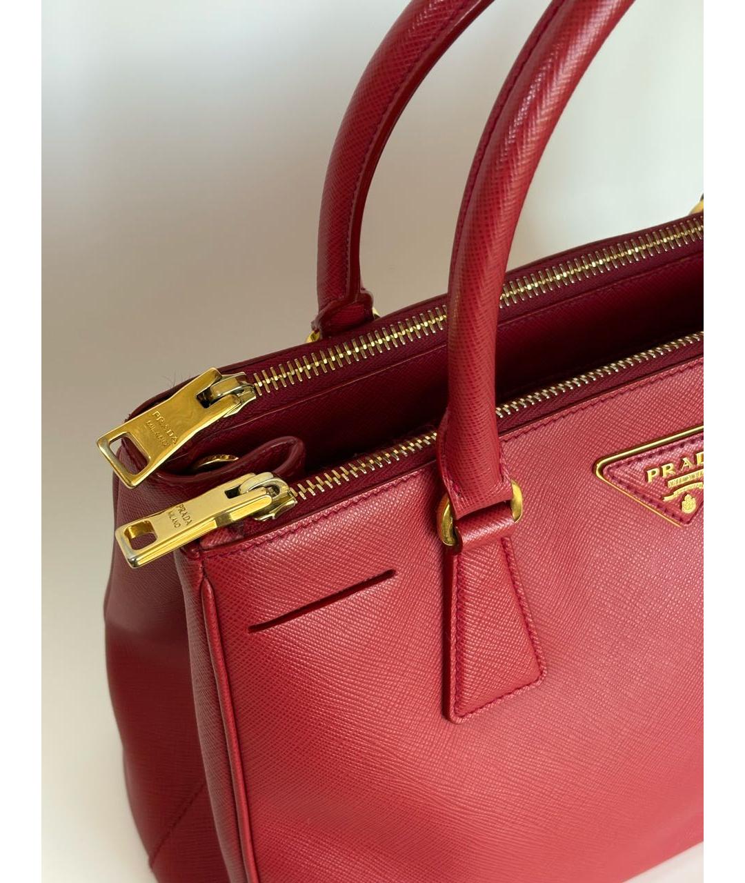 PRADA Бордовая кожаная сумка с короткими ручками, фото 4