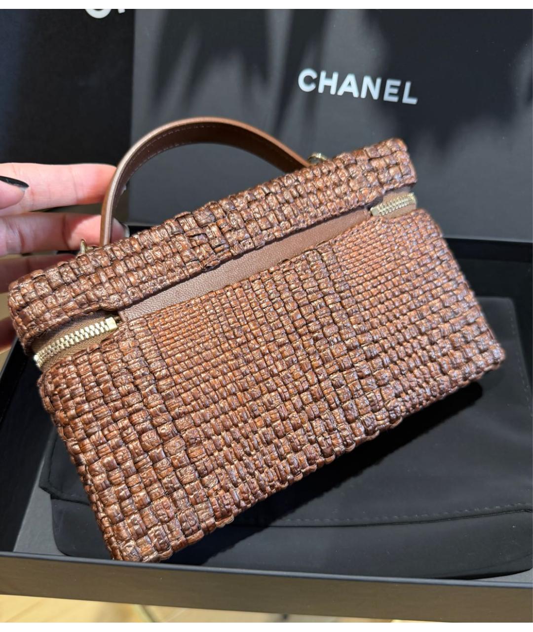 CHANEL Коричневая пелетеная сумка через плечо, фото 4