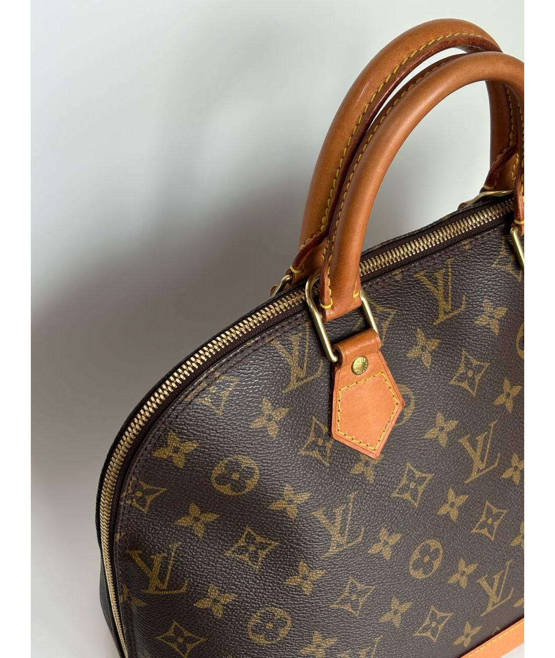 LOUIS VUITTON Коричневая кожаная сумка с короткими ручками, фото 4