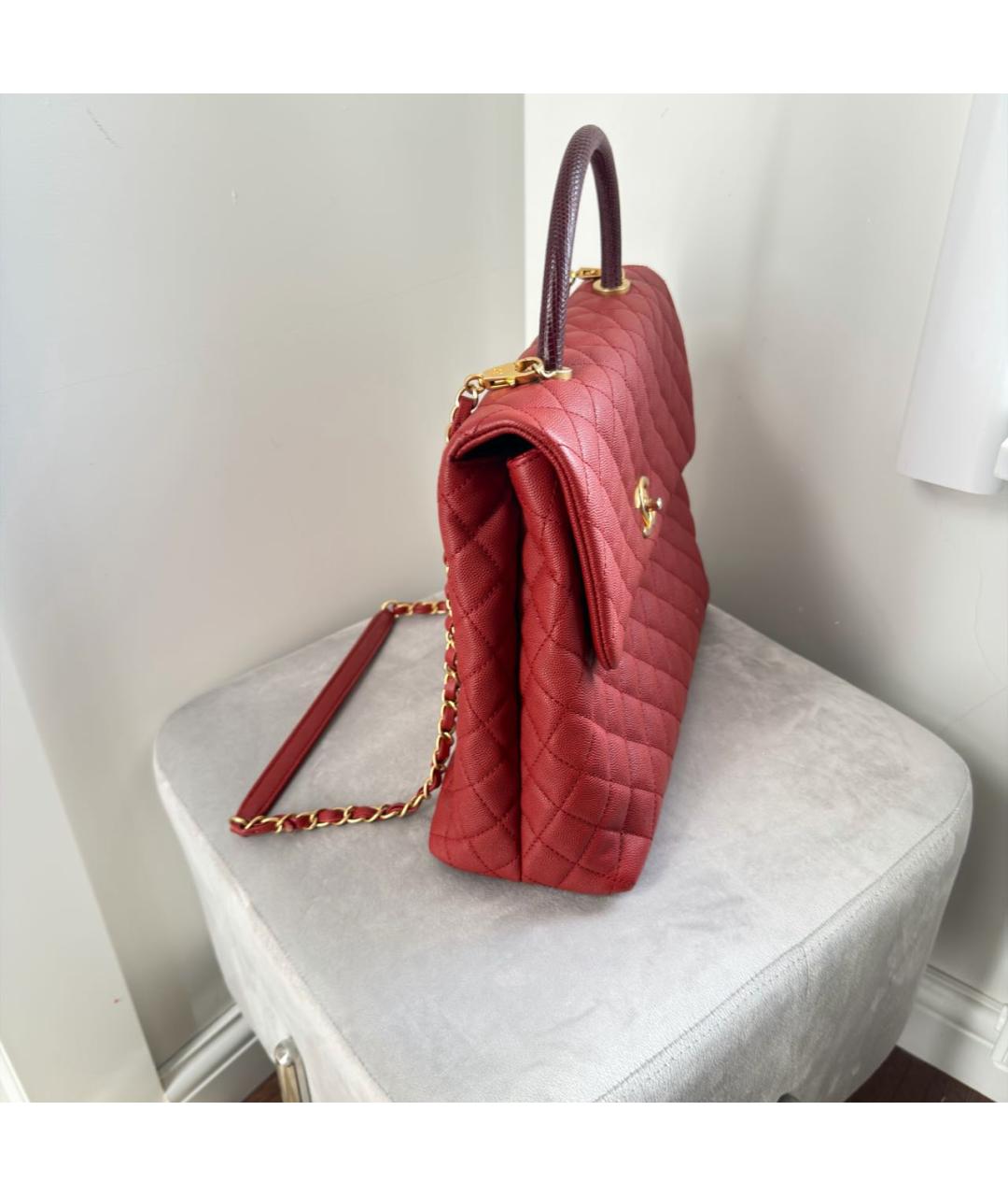 CHANEL Красная кожаная сумка с короткими ручками, фото 2