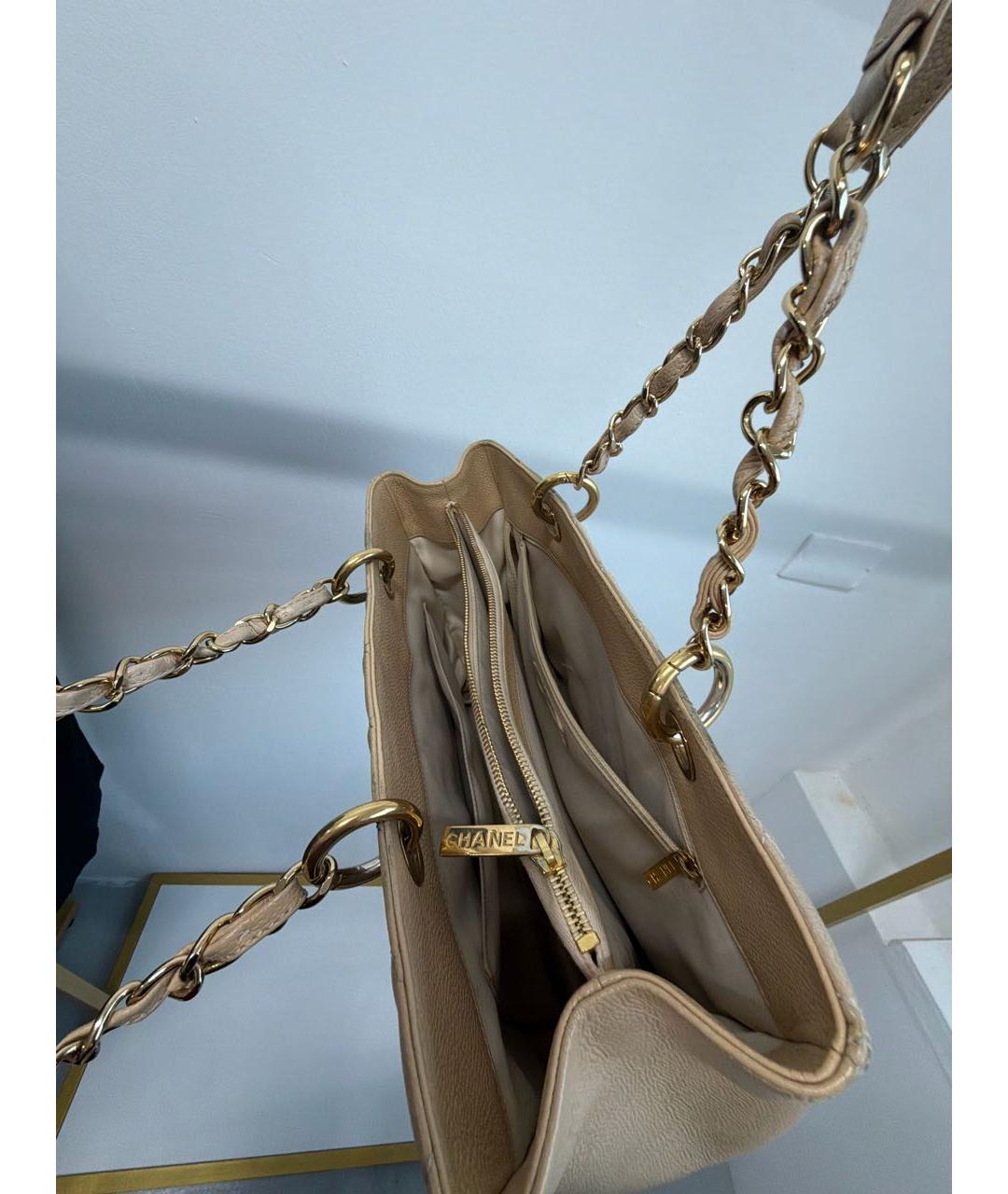 CHANEL Бежевая кожаная сумка тоут, фото 4