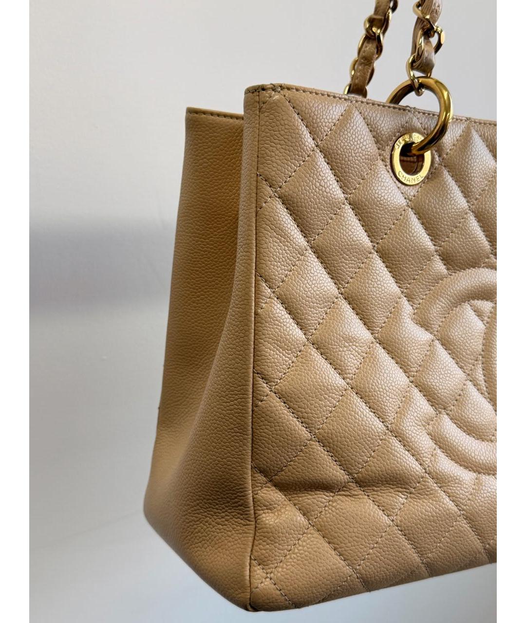 CHANEL Бежевая кожаная сумка тоут, фото 2