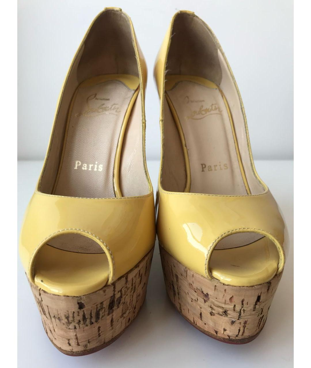 CHRISTIAN LOUBOUTIN Желтые туфли из лакированной кожи, фото 2