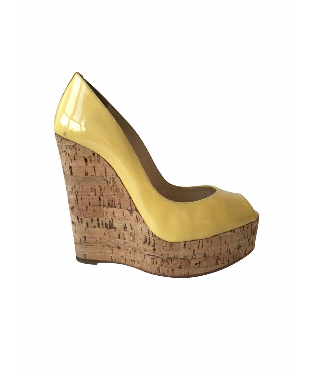 CHRISTIAN LOUBOUTIN Желтые туфли из лакированной кожи, фото 9