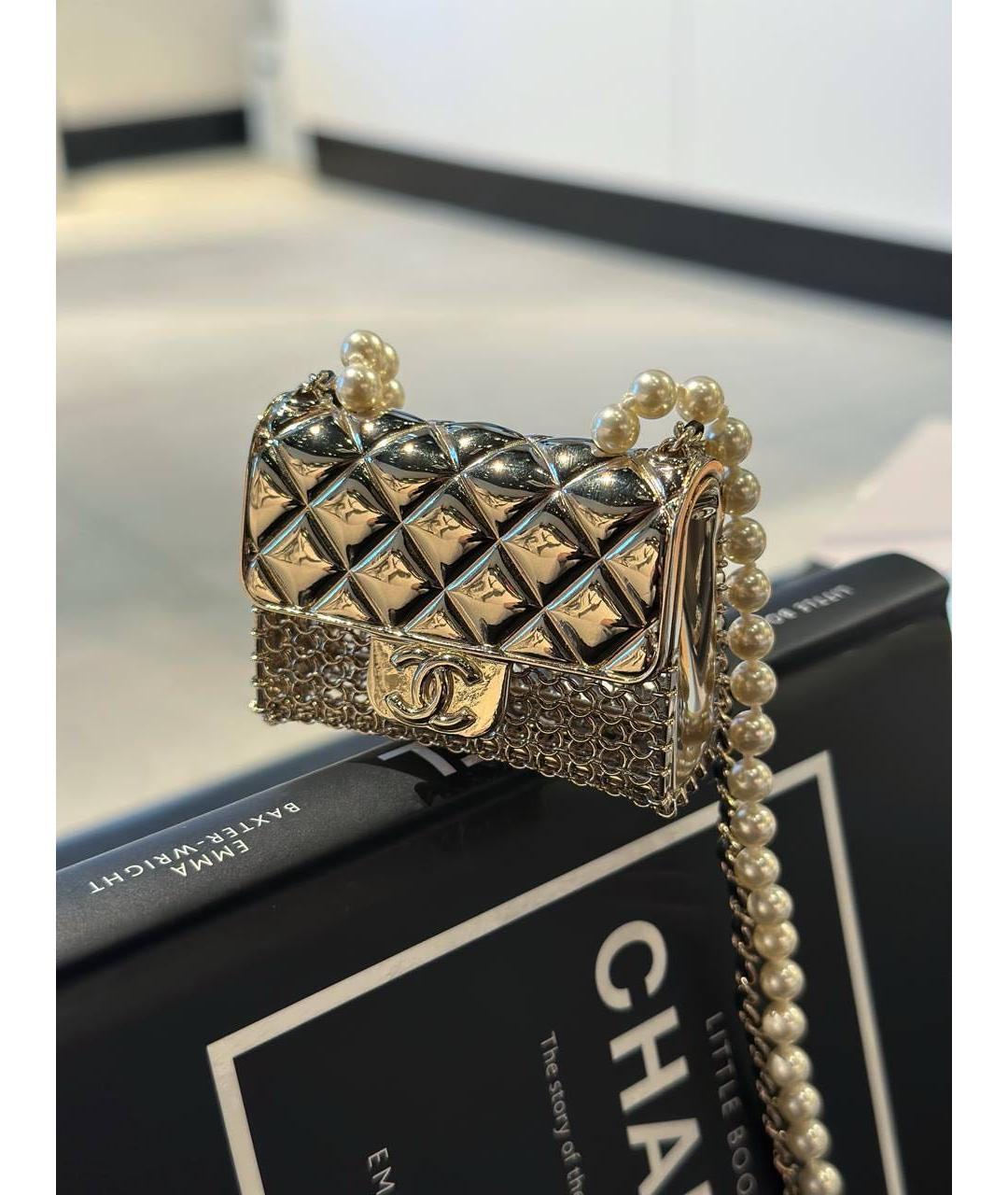 CHANEL Серебряная сумка через плечо, фото 2