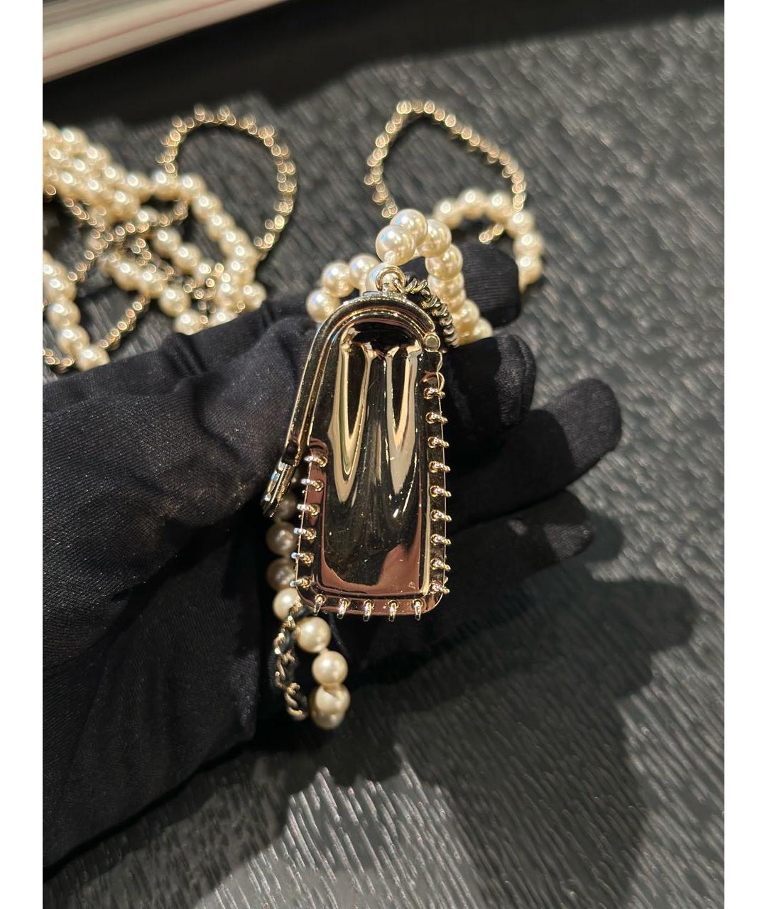 CHANEL Серебряная сумка через плечо, фото 3