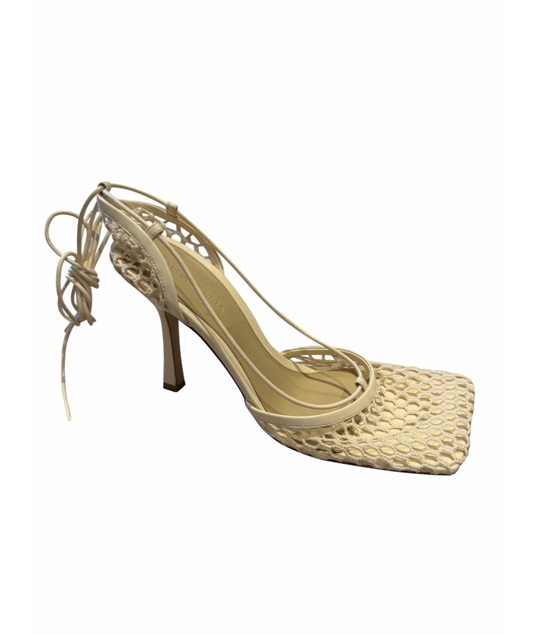 BOTTEGA VENETA Бежевые кожаные туфли, фото 1