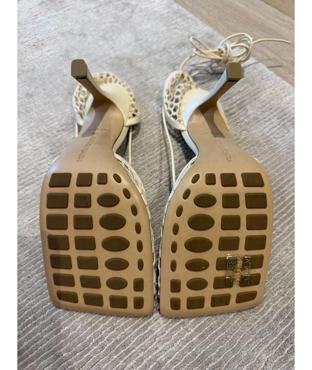 BOTTEGA VENETA Бежевые кожаные туфли, фото 6