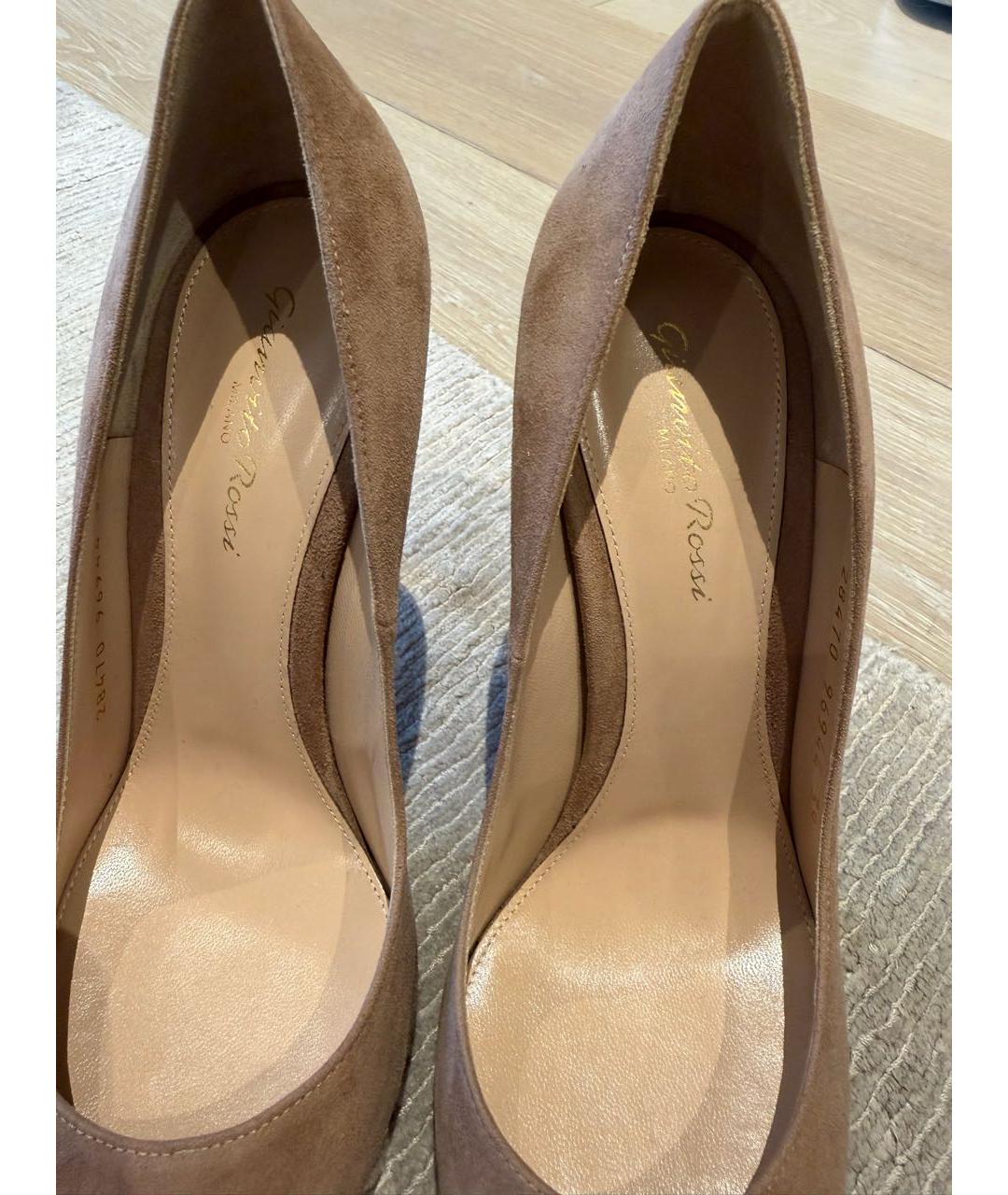 GIANVITO ROSSI Бежевые замшевые туфли, фото 7