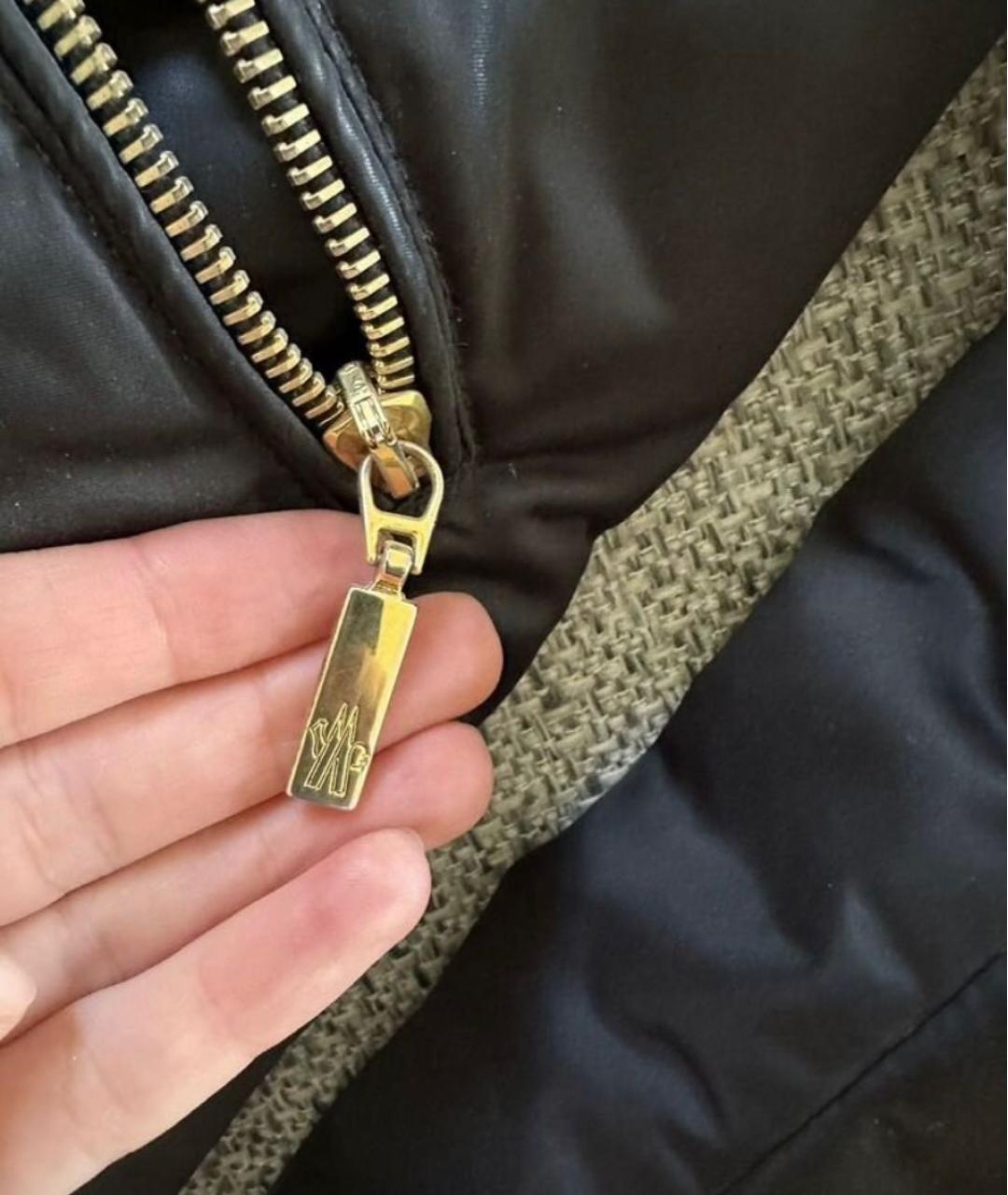 MONCLER Черный пуховик, фото 7