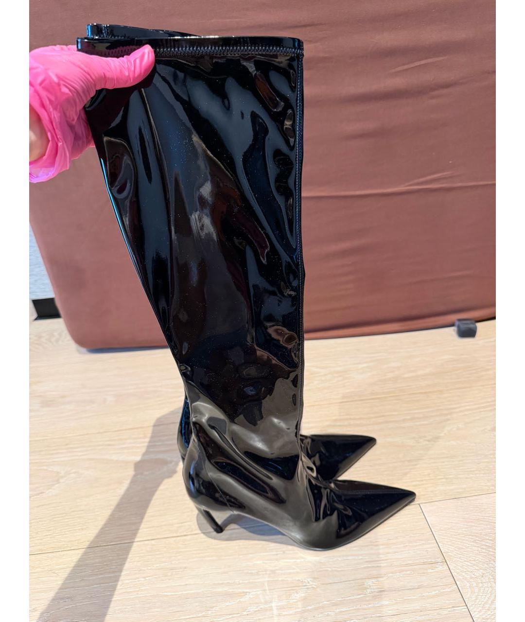 FERRAGAMO Черные сапоги из лакированной кожи, фото 9
