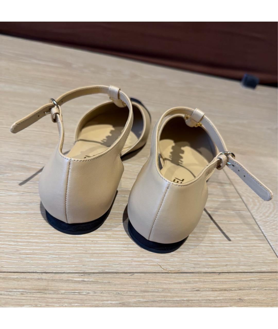 CHANEL Бежевые кожаные балетки, фото 3