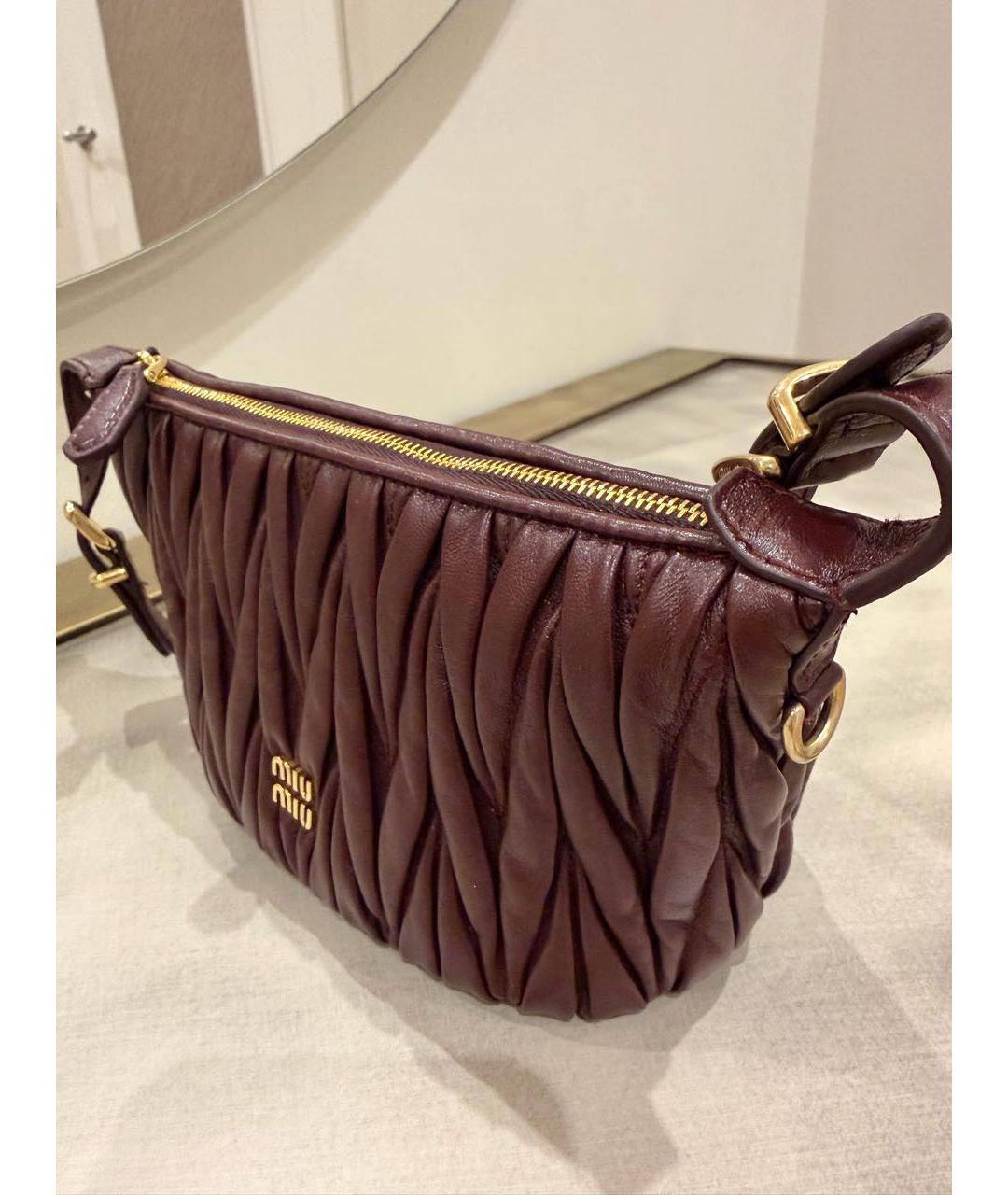 MIU MIU Бордовая кожаная сумка с короткими ручками, фото 2