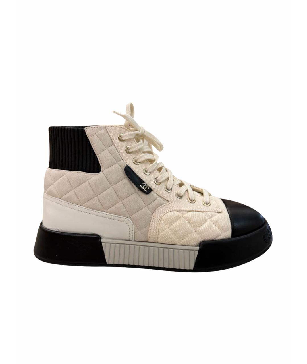 CHANEL Белые текстильные кеды, фото 1