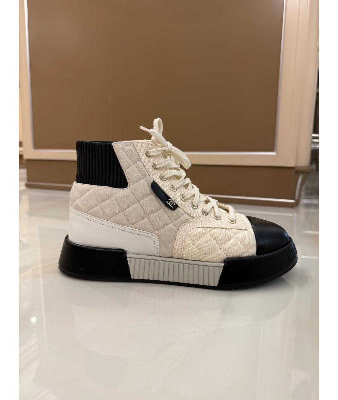 CHANEL Белые текстильные кеды, фото 9