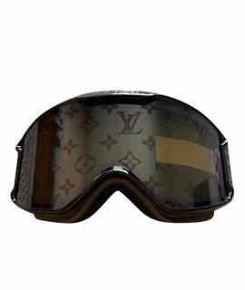LOUIS VUITTON Очки и оправы