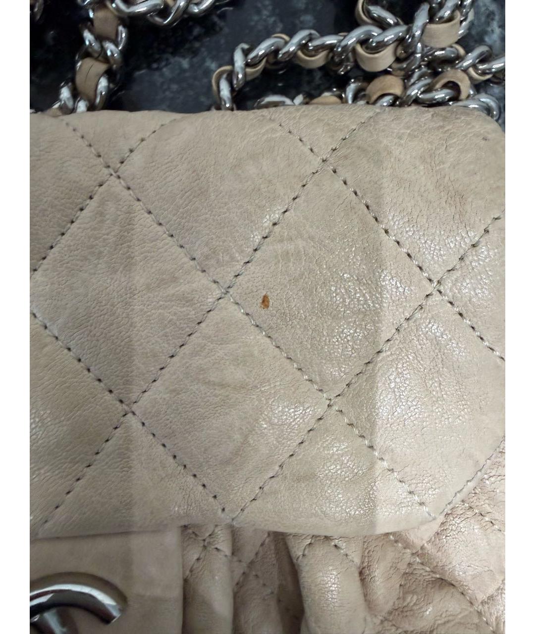 CHANEL Бежевая кожаная сумка через плечо, фото 5