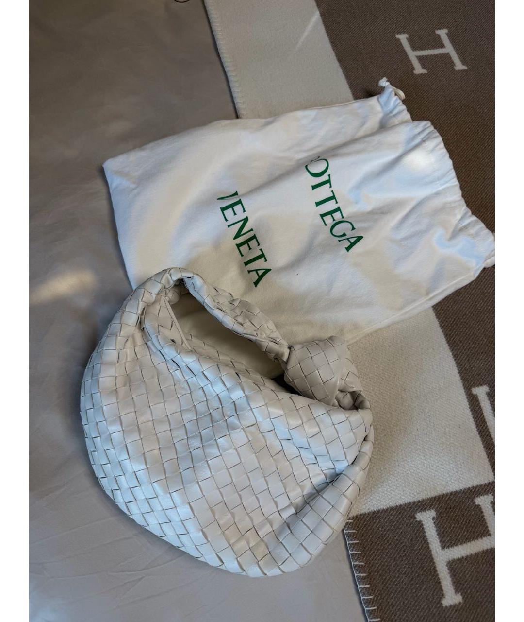 BOTTEGA VENETA Белая кожаная сумка с короткими ручками, фото 6