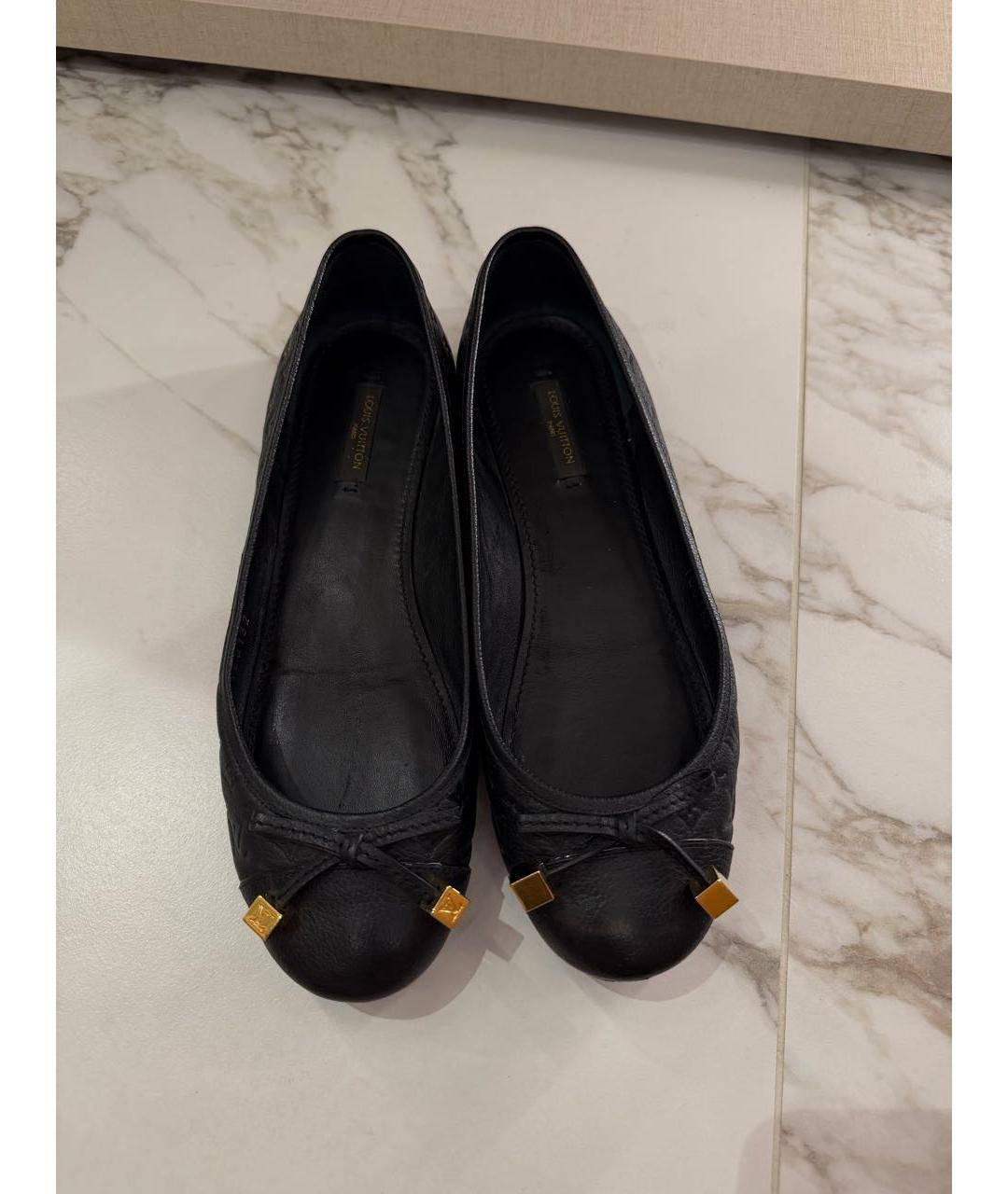 LOUIS VUITTON Черные кожаные балетки, фото 2