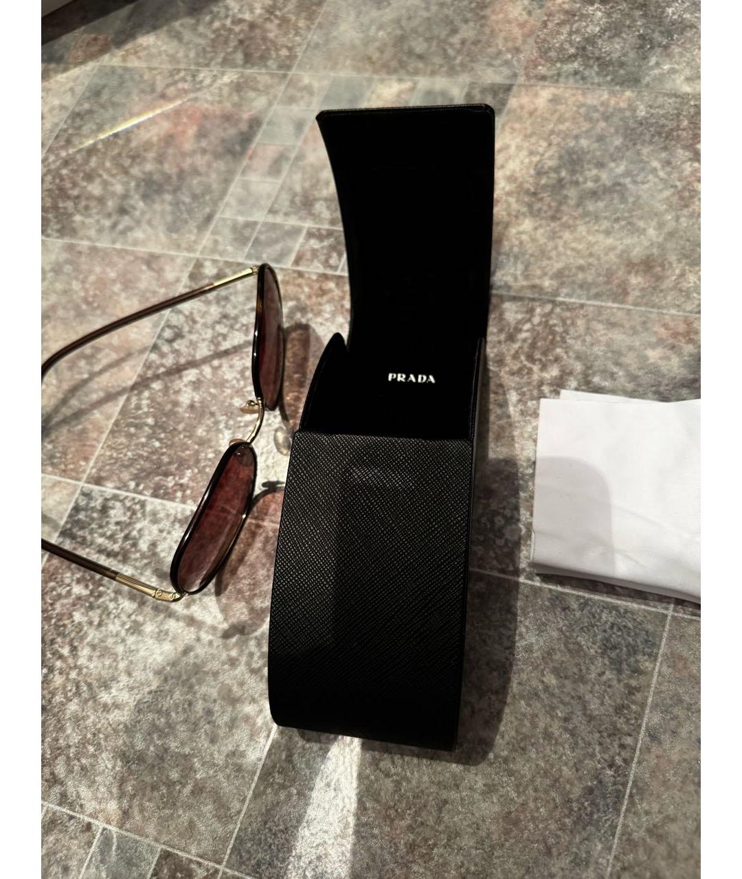 PRADA Коричневые пластиковые солнцезащитные очки, фото 4