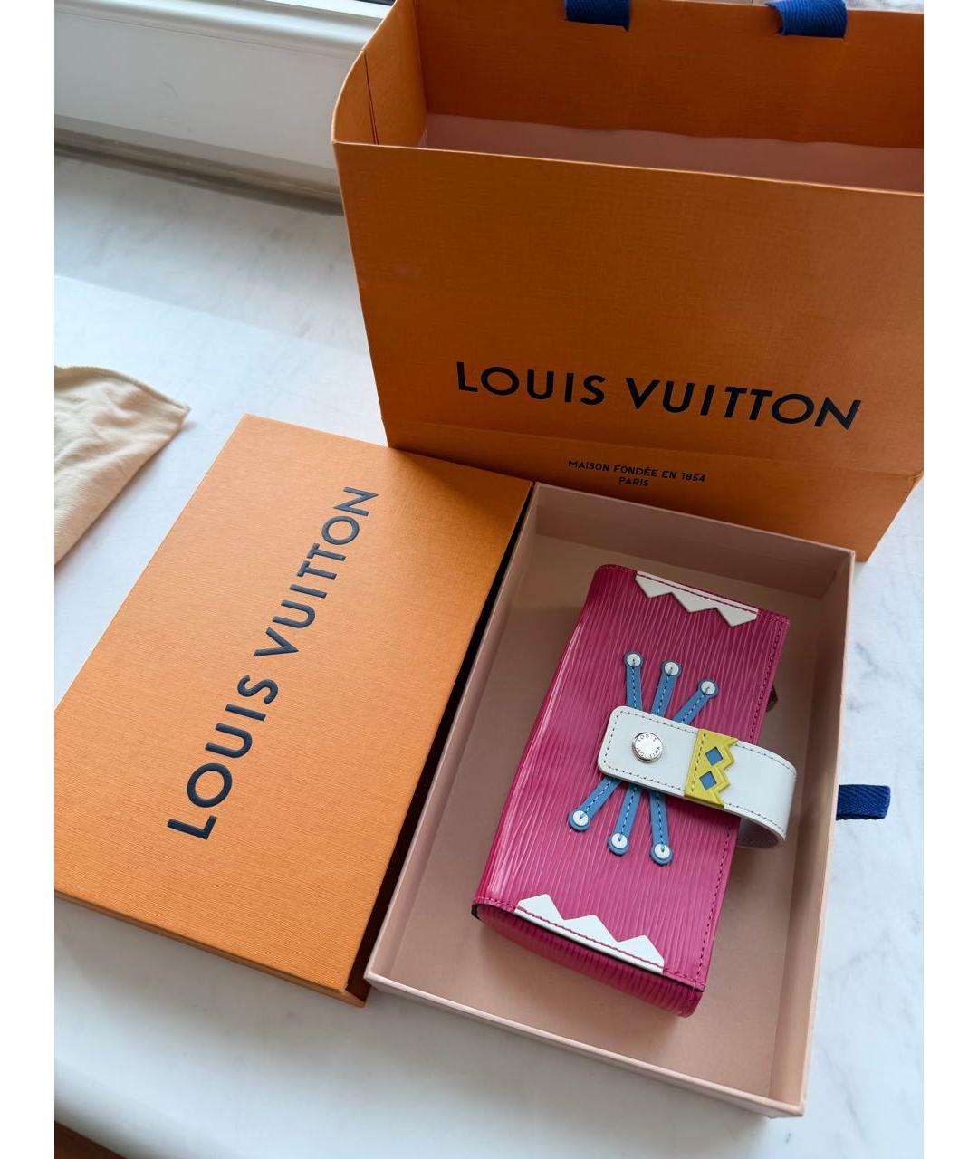 LOUIS VUITTON Розовый кожаный кошелек, фото 2