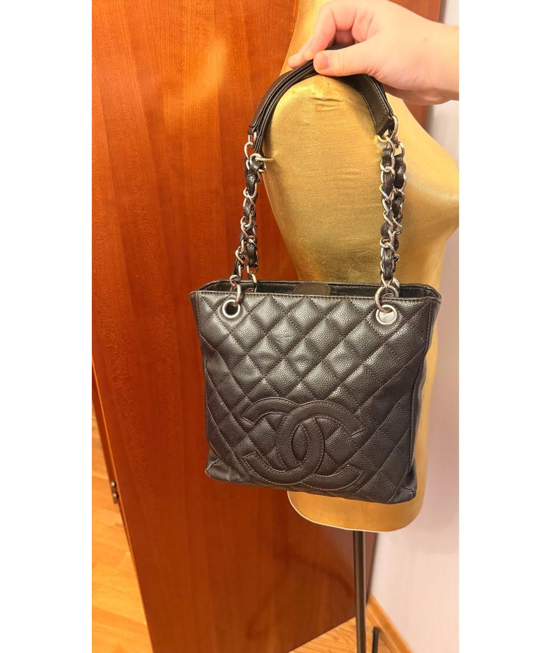 CHANEL Черная кожаная сумка тоут, фото 5