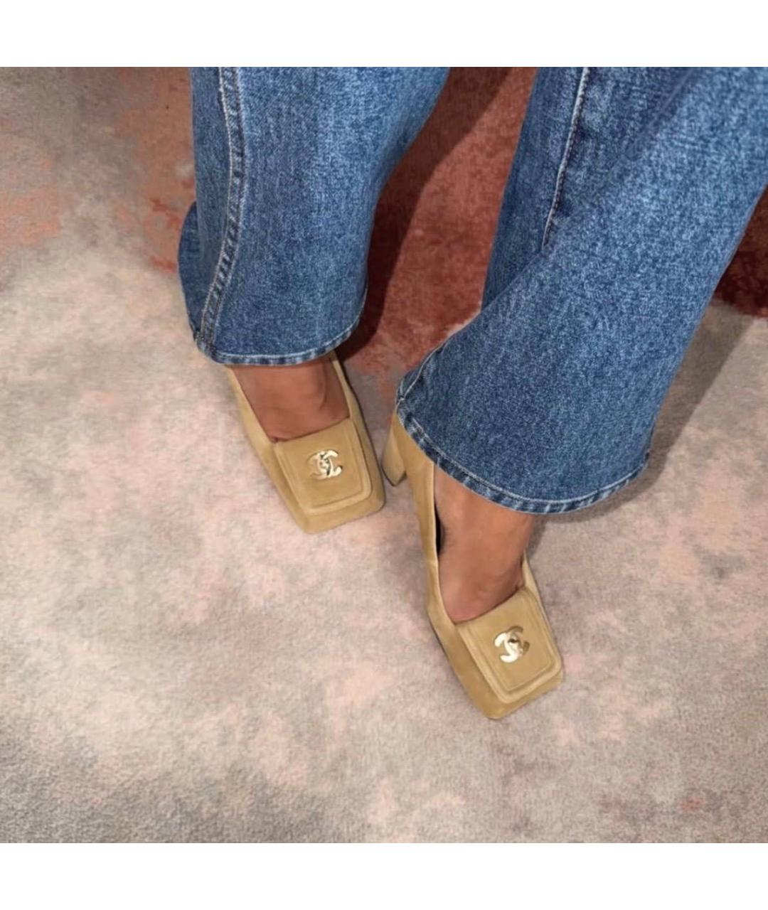 CHANEL Бежевые замшевые туфли, фото 2