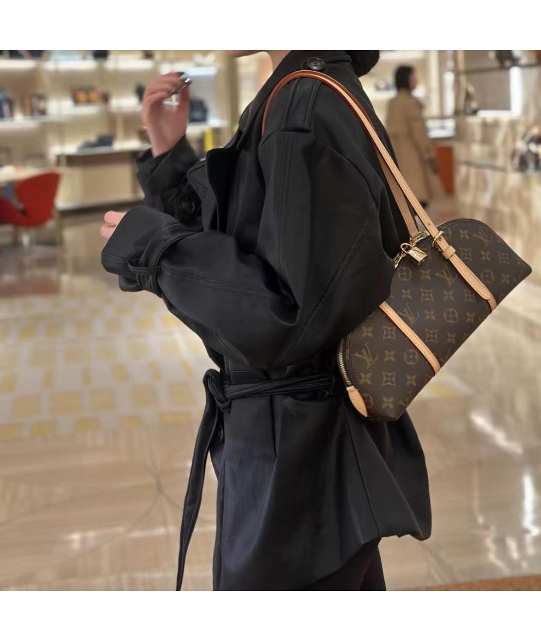 LOUIS VUITTON Коричневая кожаная сумка через плечо, фото 5