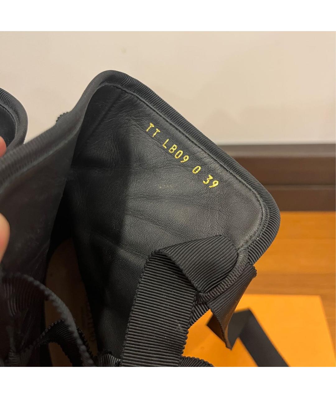 VALENTINO Черные кожаные ботильоны, фото 6