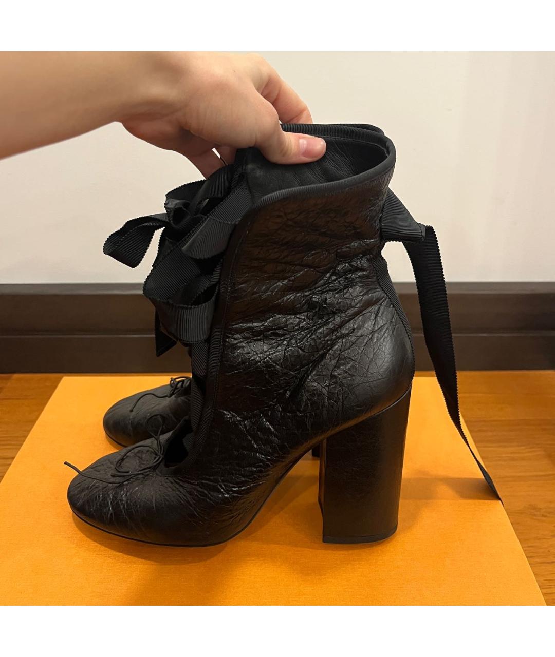 VALENTINO Черные кожаные ботильоны, фото 3