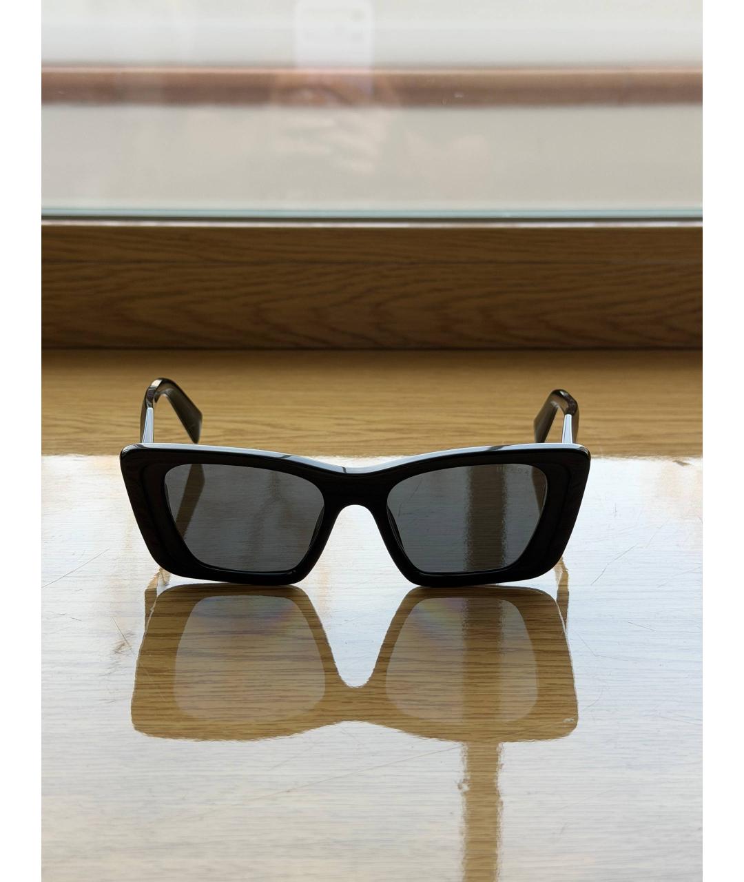 PRADA Черные пластиковые солнцезащитные очки, фото 5