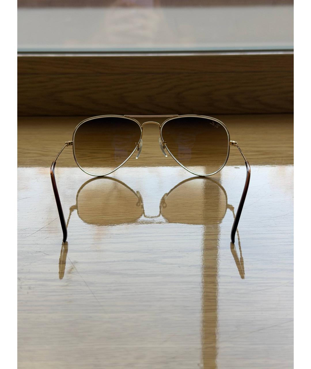 RAY BAN Коричневые металлические солнцезащитные очки, фото 3