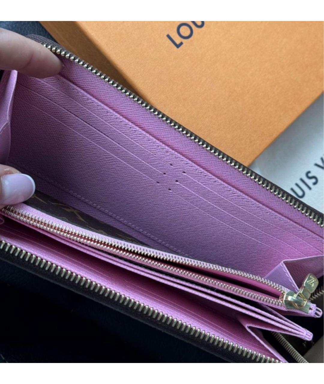 LOUIS VUITTON Розовый кожаный кошелек, фото 3