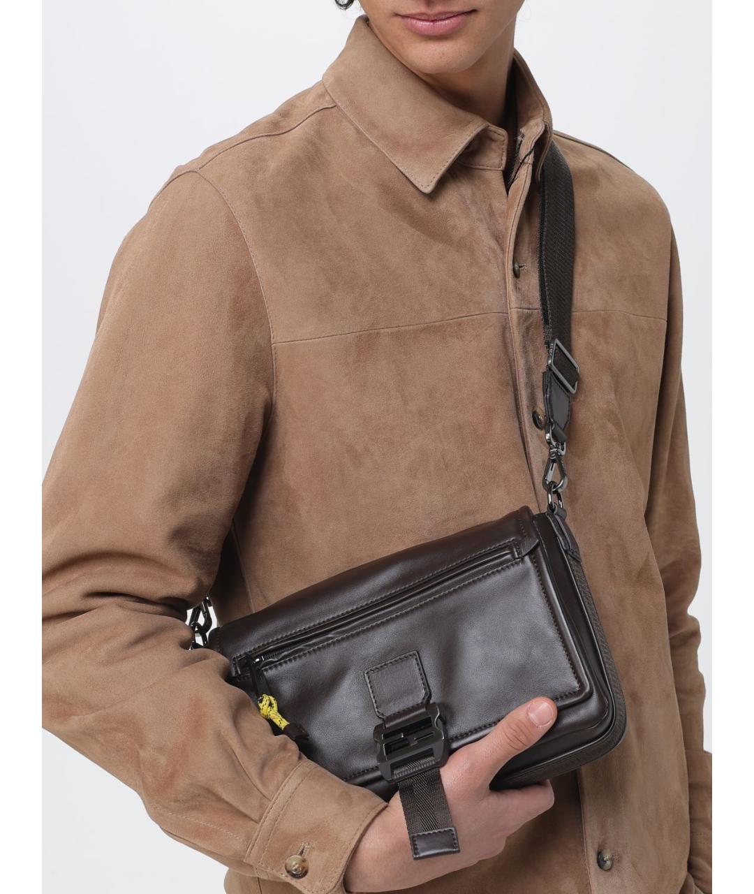 FENDI Коричневая кожаная сумка на плечо, фото 2