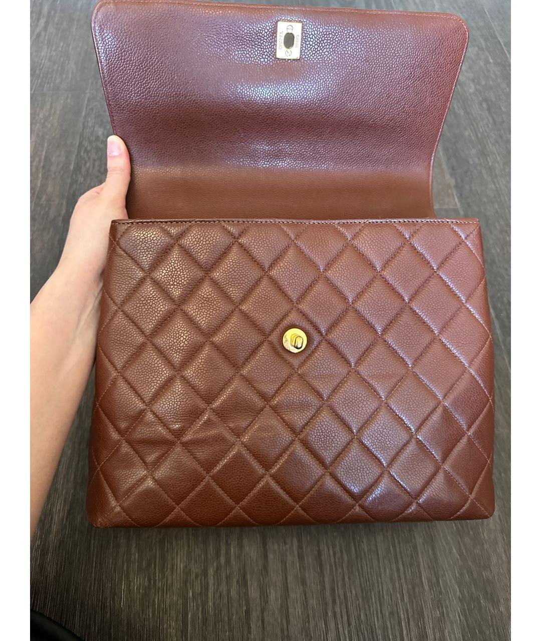 CHANEL Коричневая кожаная сумка с короткими ручками, фото 6